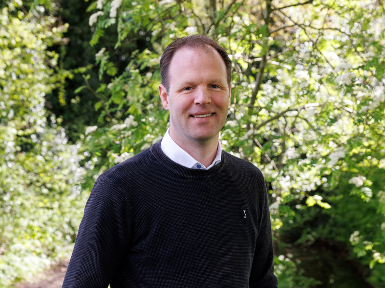 Jan-Olaf Tjabringa